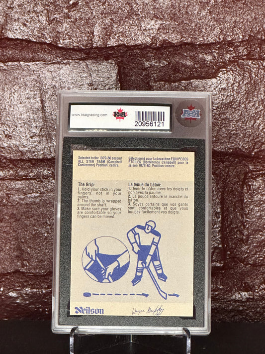 1982 NEILSON, WAYNE GRETZKY THE GRIP, AUTO, #19, KSA 8 NMM