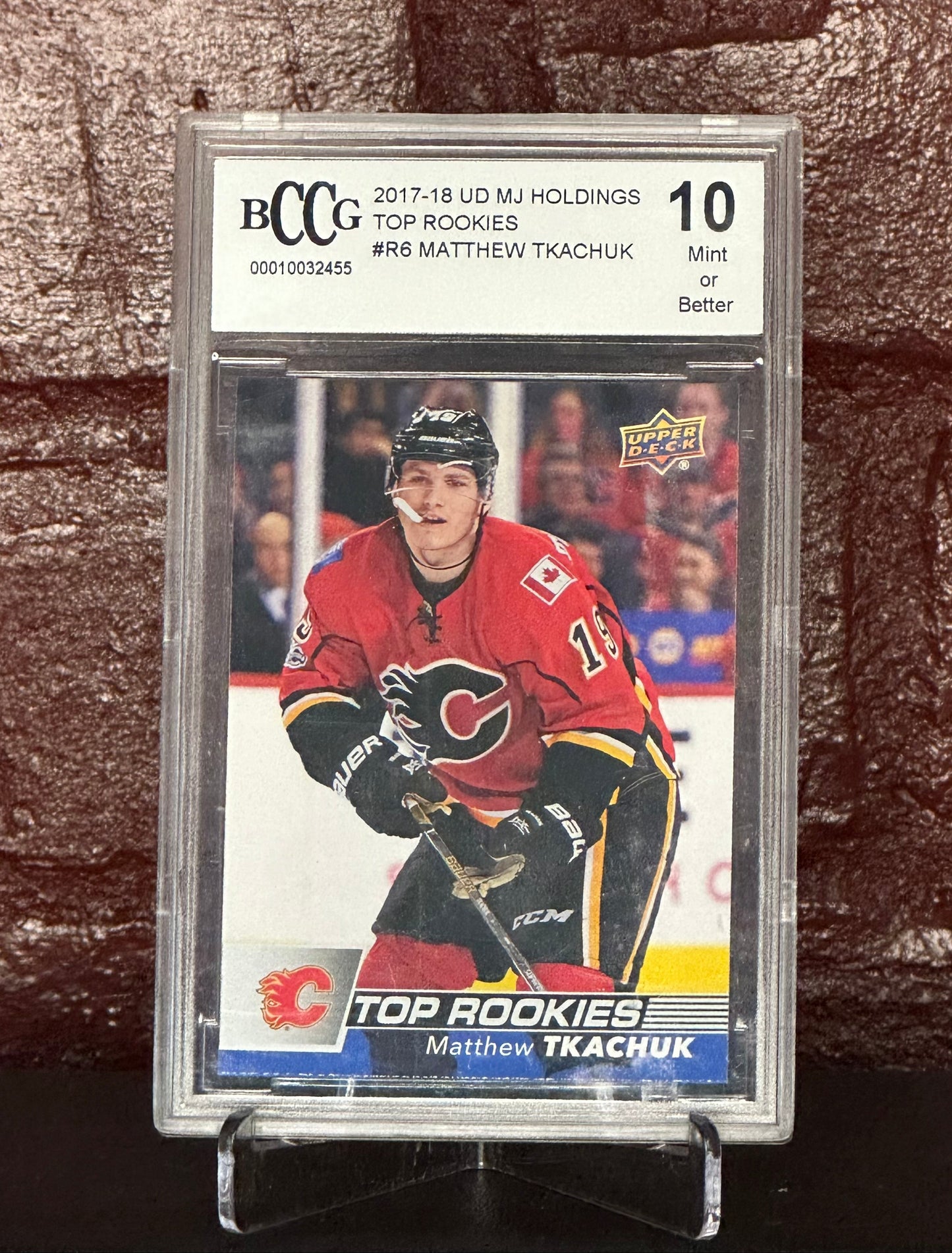 MATTHEW TKACHUK 2017-18 UD MJ HOLDINGS #R6, BCCG 10 MINT